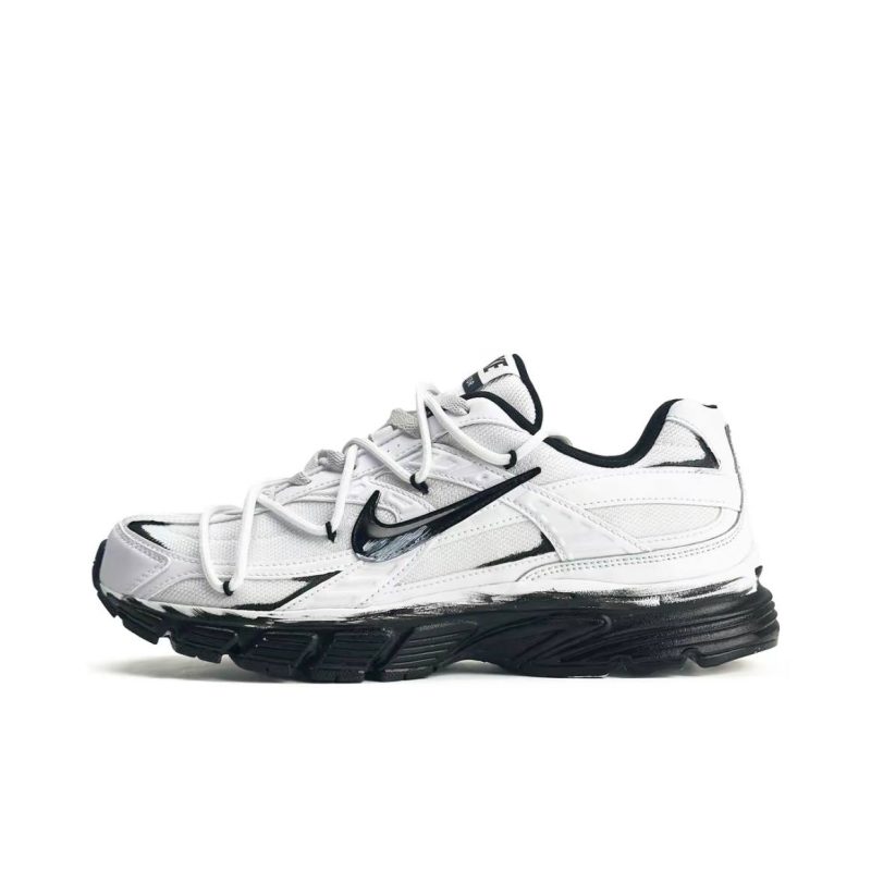 Nike initiator custom (white/black)